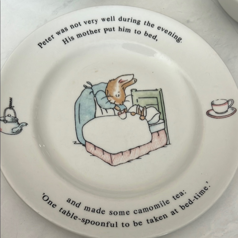 Wedgwood Peter Rabbit Collection Plate - Picture 6 of 8